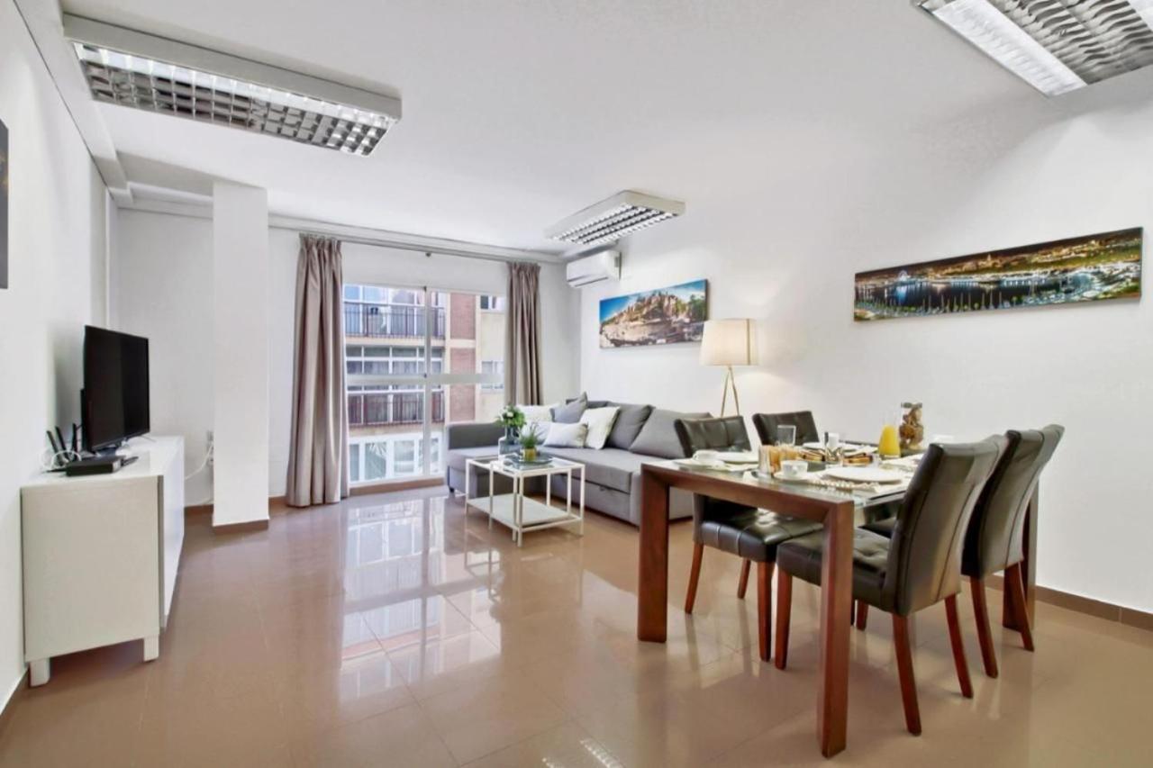 Apartamento Amplio Piso Con Terraza Málaga Exterior foto