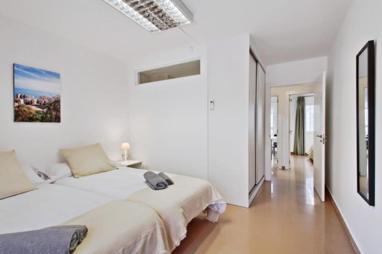 Apartamento Amplio Piso Con Terraza Málaga Exterior foto